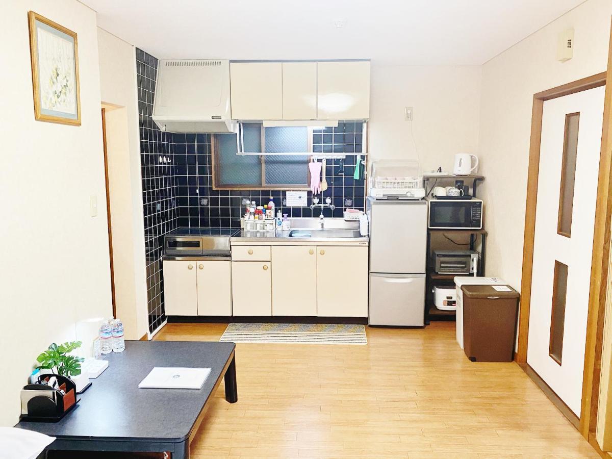 Guesthouse017徳島個室 飲食街中心 阿波踊り会館7分 文理&徳島大学 アスティとくしま車8分 Tokushima Bagian luar foto