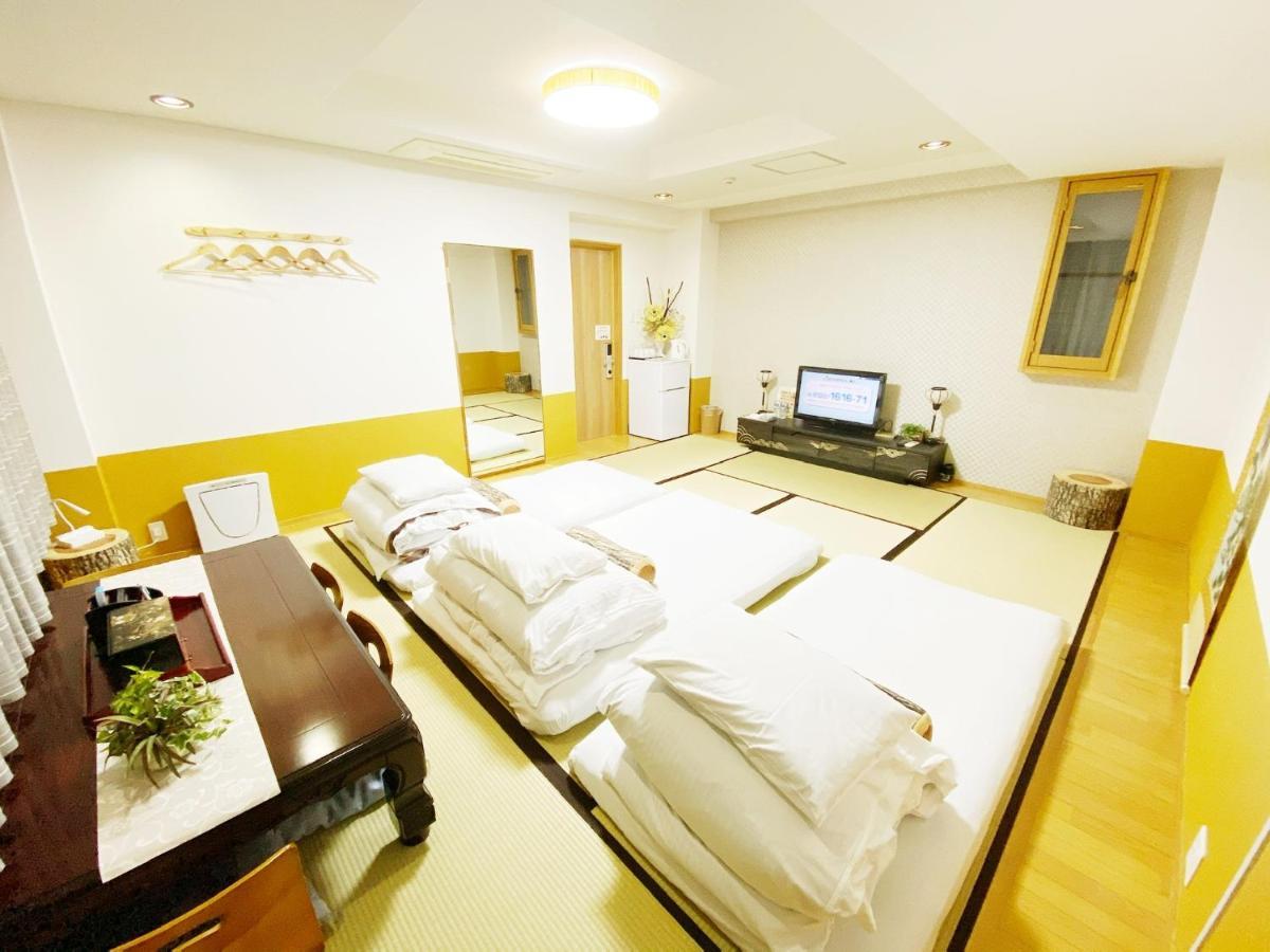 Guesthouse017徳島個室 飲食街中心 阿波踊り会館7分 文理&徳島大学 アスティとくしま車8分 Tokushima Bagian luar foto